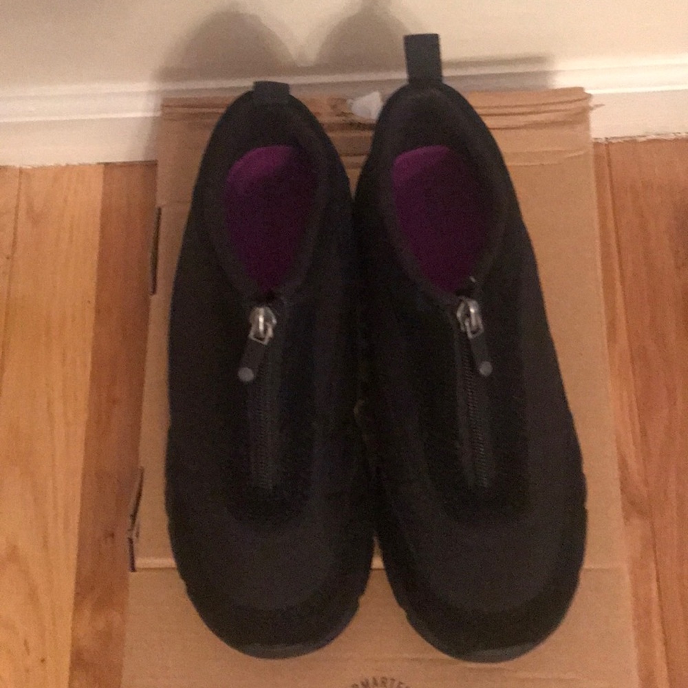 Lands End Womens All Weather Shoes - NEVER WORN